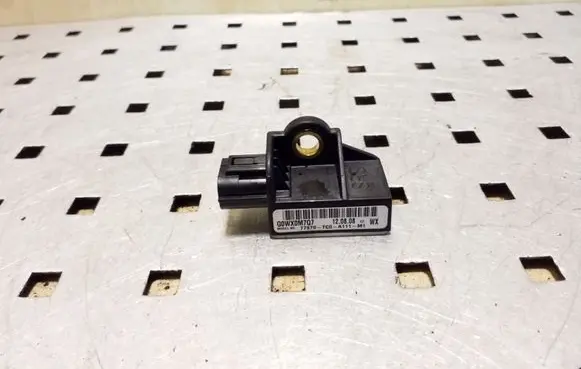 Honda Accord Airbag deployment crash/impact sensor 77970TC0A111M1