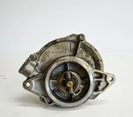 Audi A6 S6 C6 4F Vacuum pump 057145100T