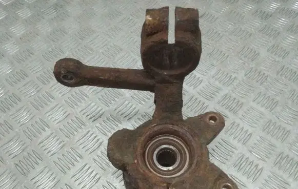 Skoda Fabia Mk1 (6Y) Front wheel hub