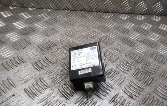 Toyota Corolla Verso AR10 Door control unit/module 897410F010 61B168000