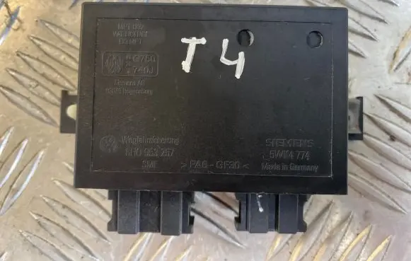 Volkswagen Transporter - Caravelle T4 Immobilizer control unit/module 6H0953257
