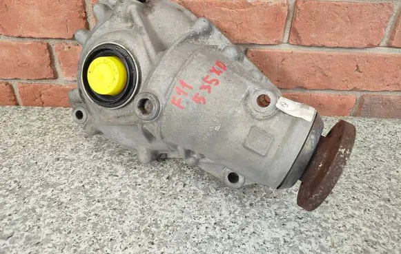 BMW 5 F10 F11 Front differential 7589155