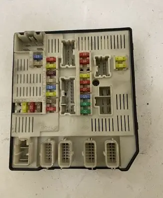 Renault Megane III Fuse module 284B60008R