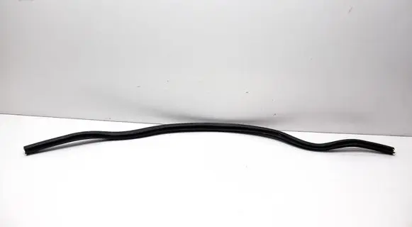 Porsche Cayenne (92A) Engine compartment rubber 7P5823727A