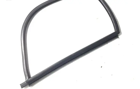 Fiat Ducato Rubber seal front coupe door window 