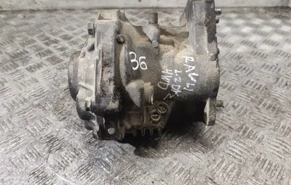 Toyota RAV 4 (XA30) Gearbox transfer box case W82 W821Y242