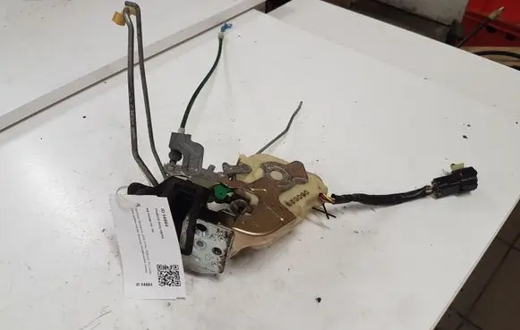 KIA Sorento Front door lock 060628