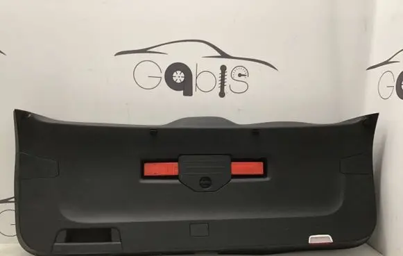 Volkswagen Touareg III Tailgate trim 760867601