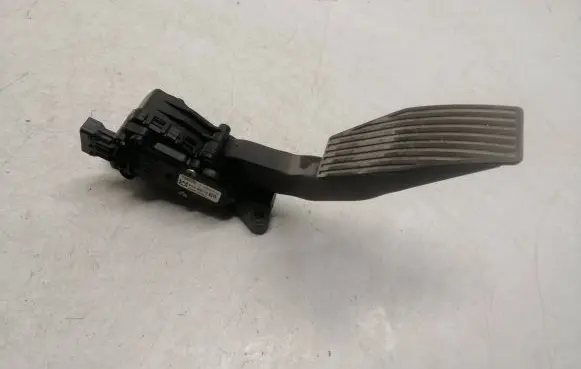 Opel Signum Accelerator throttle pedal 9186724 6PV00832200