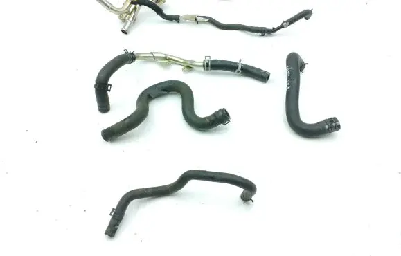 Mazda CX-30 Engine coolant pipe/hose