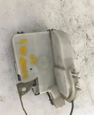 Volkswagen Caddy Front door lock 6N1837015