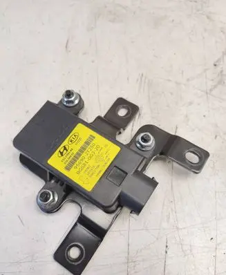 Hyundai i40 ESP acceleration yaw rate sensor 956902T250 F2GF004A6 01059902