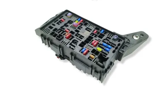 Jeep Grand Cherokee WL Fuse module 68347016AD