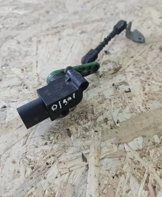Rear air suspension level height sensor