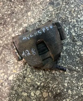 Ford Focus C-MAX Front brake caliper
