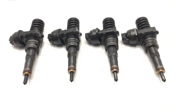 Volkswagen Golf IV Fuel injectors set 0414720037