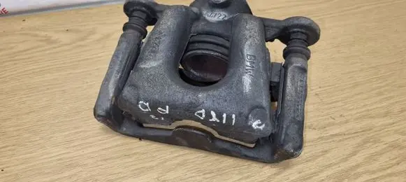 BMW 1 E81 E87 Front brake caliper 5422