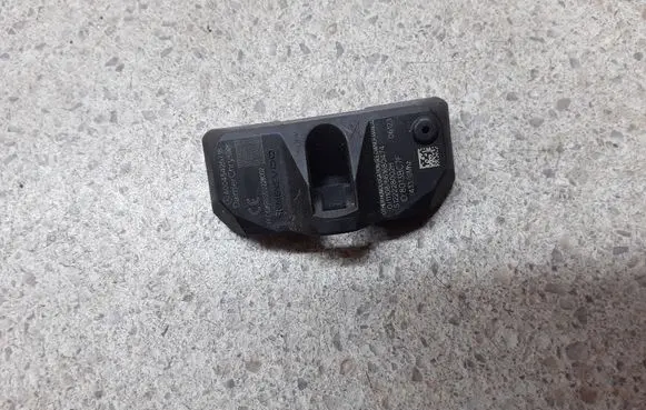 Mercedes-Benz GL X166 Tire pressure sensor A0045425718