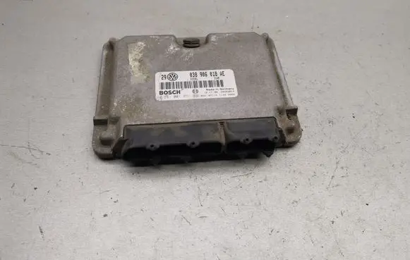 Volkswagen Golf IV Engine control unit/module 038906018AE 0281001851