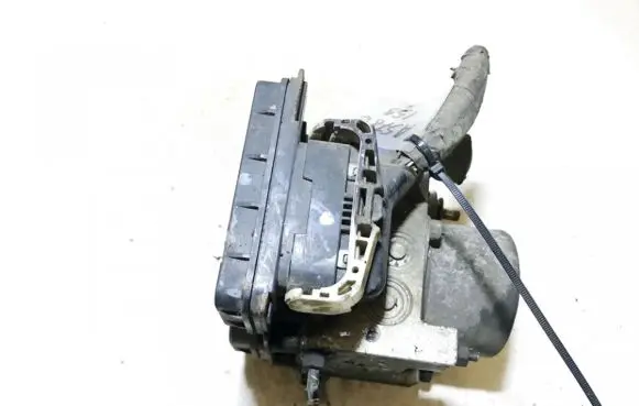 Mazda 6 ABS Pump gj6e437a0 3326e0290