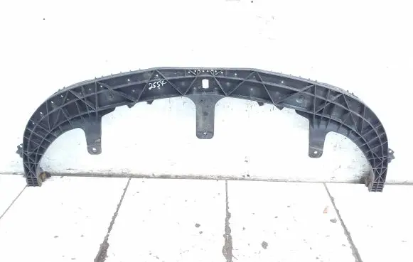 Front bumper lip