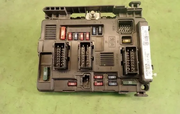 Peugeot Partner BSM Control unit 
