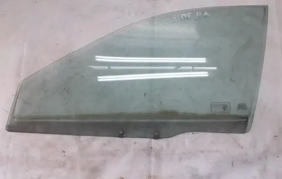 Volvo S40, V40 Front door window glass four-door