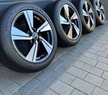 Audi Q2 - R18 alloy rim 81A601025G