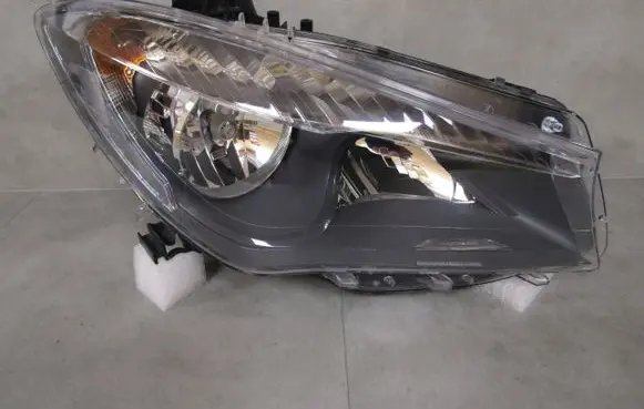 Mercedes-Benz CLA C117 X117 W117 Headlight/headlamp A1178200461 030127920200 LE11A6269