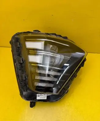 Hyundai Kona II Headlight/headlamp 92102HF100