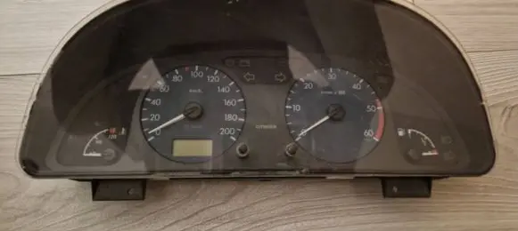 Citroen Xsara Speedometer (instrument cluster) P9636440580 NS0139371X 216551328