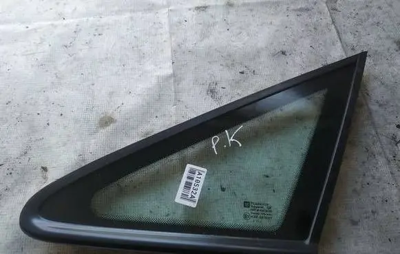 Opel Zafira A Front triangle window/glass as2