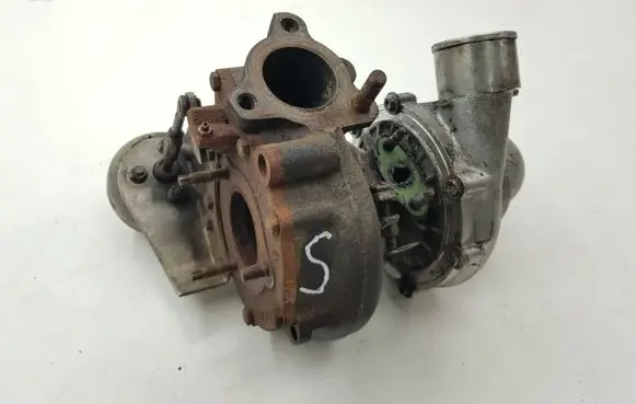 Toyota Corolla Verso AR10 Turbo 172010R020