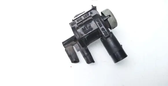 Volkswagen Touran I Turbo solenoid valve 1K0906283A
