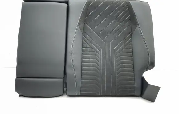 Peugeot 3008 III Rear seat