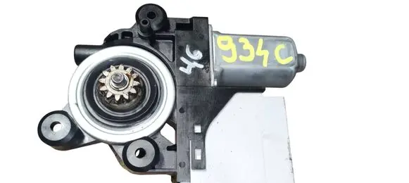 Ford C-MAX I Front door window regulator motor 7M5T14B533AD 942411103 5WK11582F
