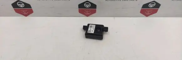 BMW 4 F32 F33 Aerial antenna amplifier 9231466 10859410