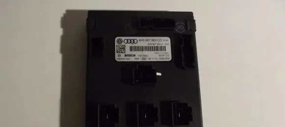 Volkswagen Touareg II Comfort/convenience module 4H0907063CD 15012002 4H0907063D