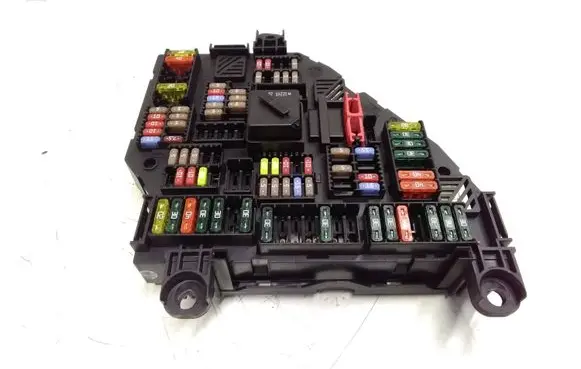 BMW 5 F10 F11 Fuse module 9264923