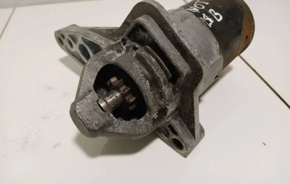 Nissan Note (E11) Starter motor M000T32171 23300BC20A