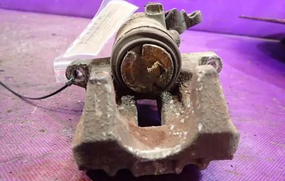 Seat Altea XL Rear brake caliper