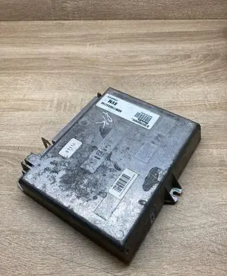 Renault Espace II Engine control unit/module ECU 7700851740 S101260104A 7700851634