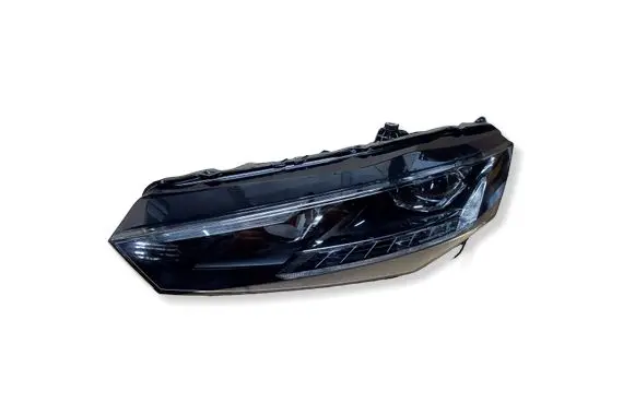 Skoda Scala Headlight/headlamp 655941015