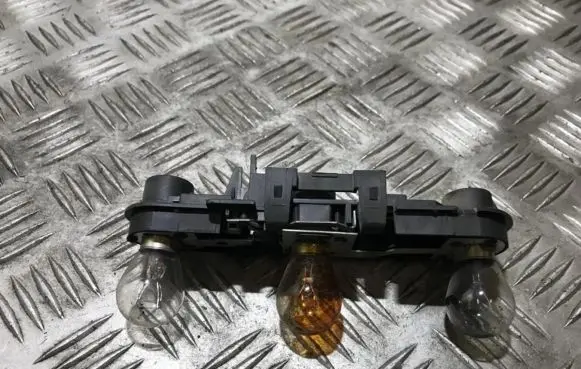 Citroen Evasion Tail light bulb cover holder