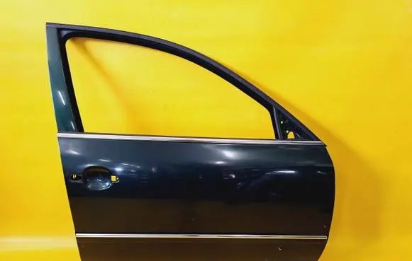 Skoda Superb B5 (3U) Front door