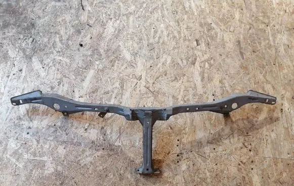 BMW 7 E23 Top upper radiator support slam panel 41331902309 1902309