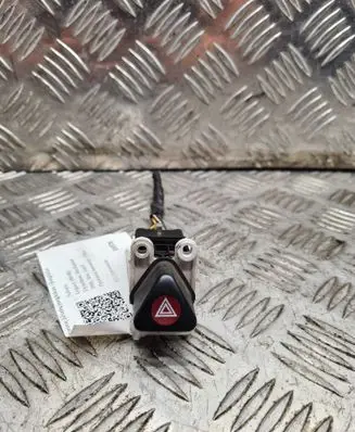 Subaru Legacy Hazard light switch
