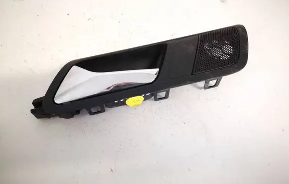 Volkswagen PASSAT B6 Rear door interior handle 3c4839113