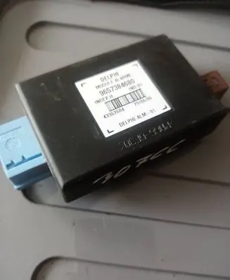 Peugeot 207 CC Alarm control unit/module 9657384680
