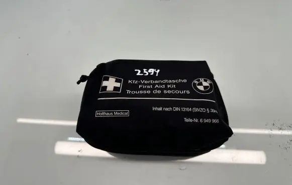 BMW 3 E90 E91 First aid kit 